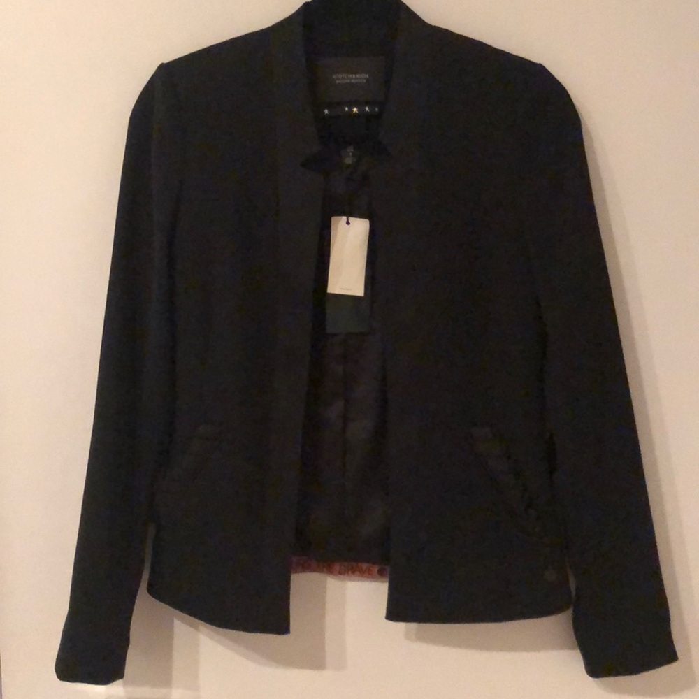 BRAND NEW BLAZER